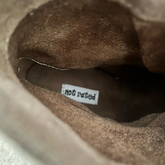 NWOB - Not Rated Fringe Suede Ankle Boots. - Picture 6 of 6